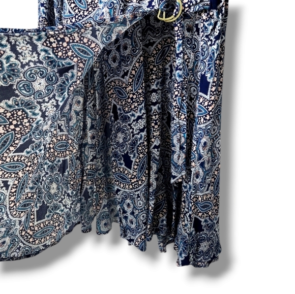 Express Boho Mandala Print V-Neck 3/4 Sleeve Wrap Dress  | Small - Picture 6 of 9